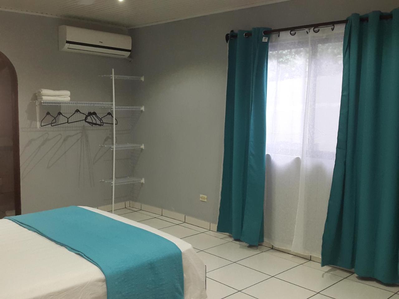 Hotel Colibri Manuel Antonio Exterior photo