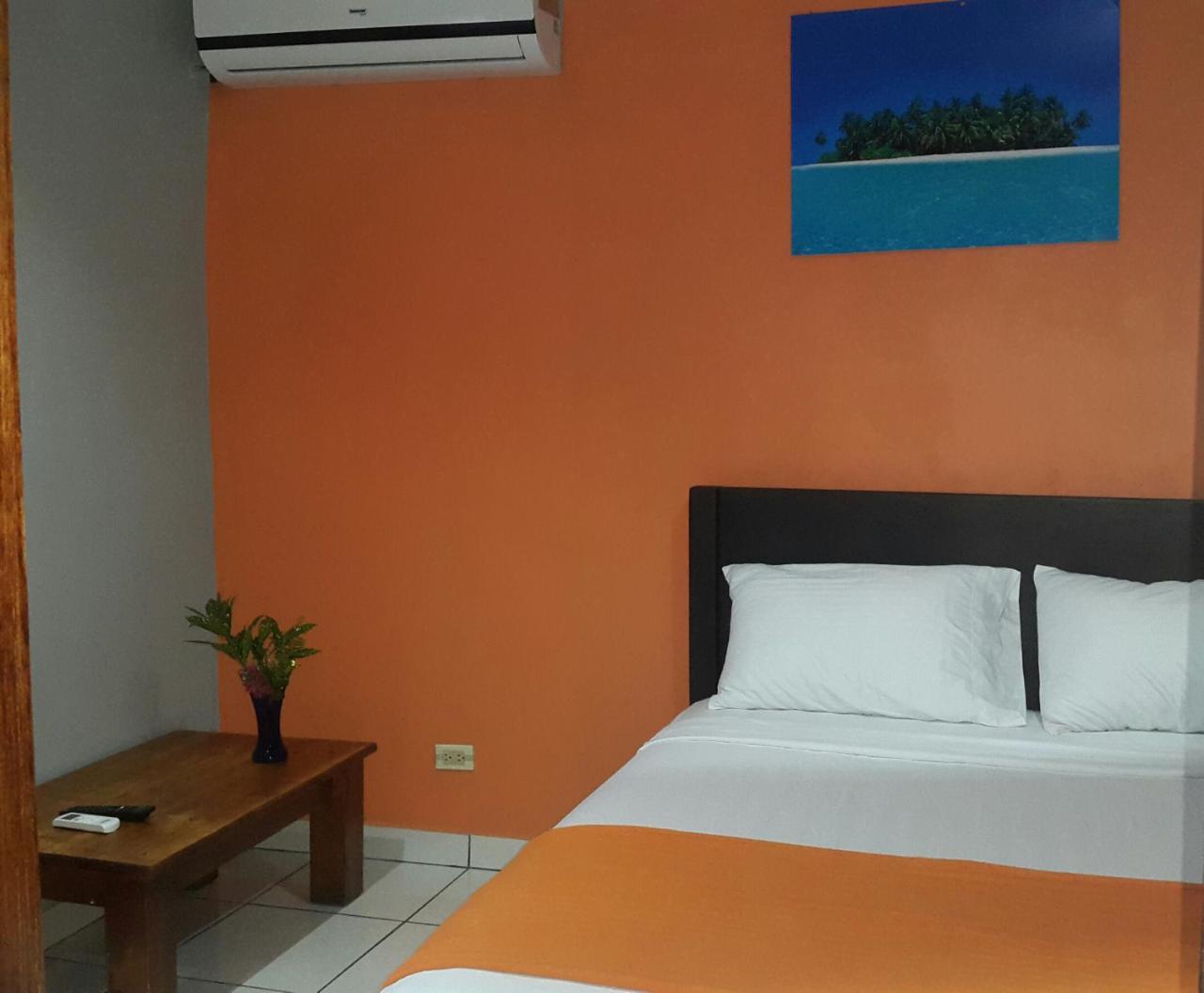 Hotel Colibri Manuel Antonio Exterior photo