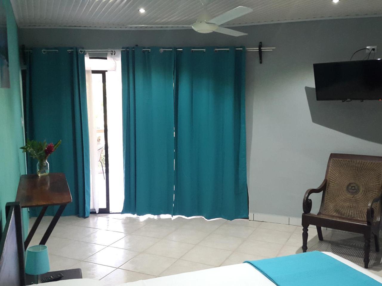 Hotel Colibri Manuel Antonio Exterior photo
